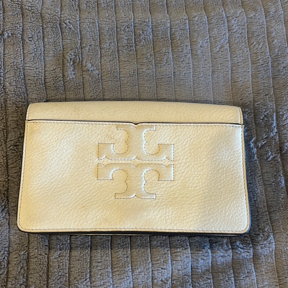 White cream Tory Burch clutch